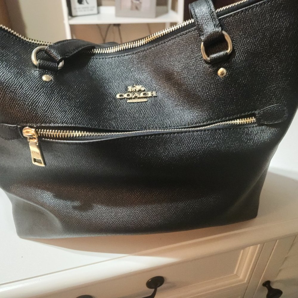 Tote - Picture 4 of 5